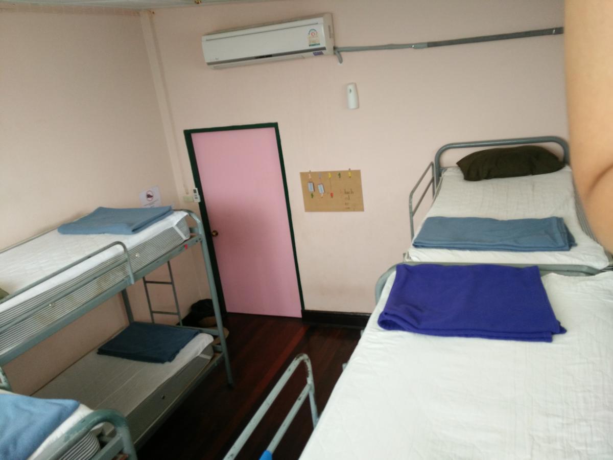 Spicythai Backpackers Chiang Mai Bilik gambar